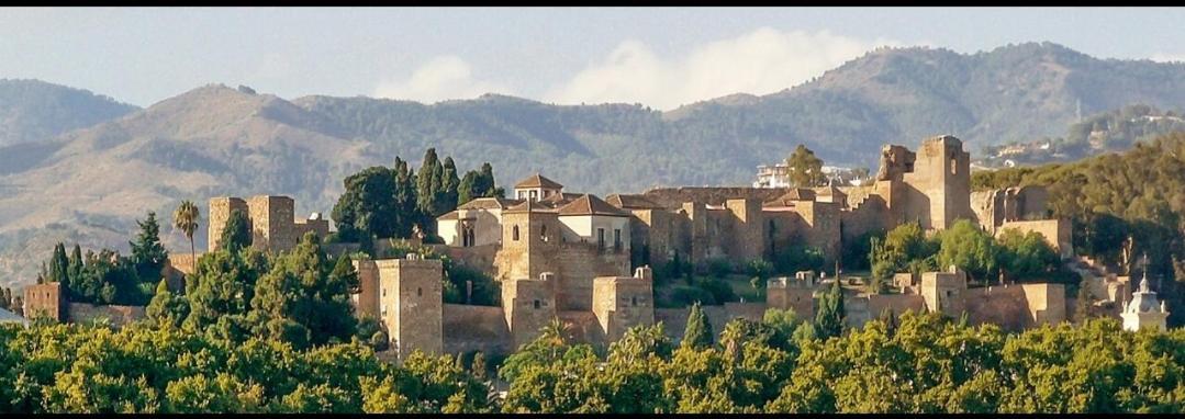 Golden 2 * Malaga