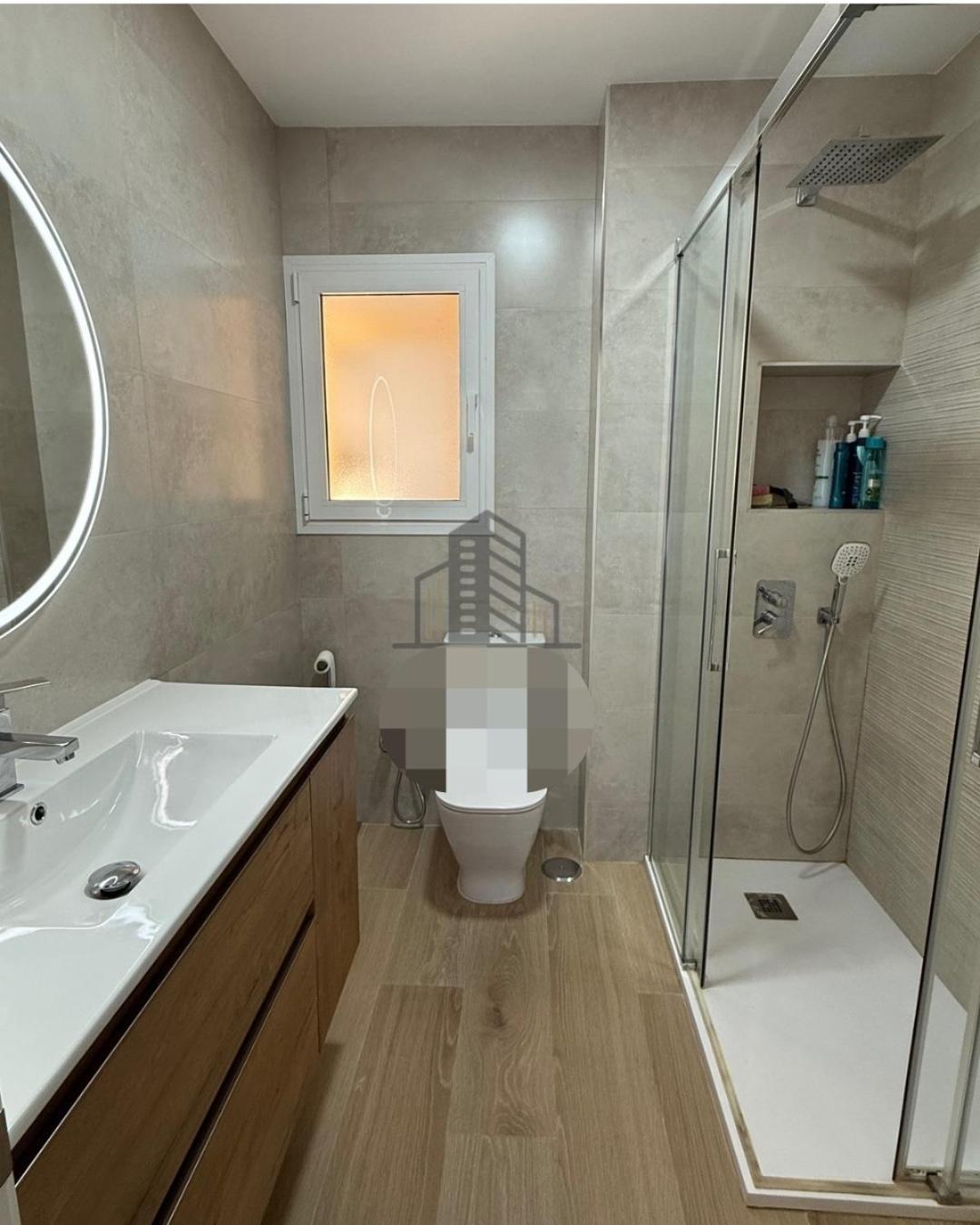 Golden 2 Apartment